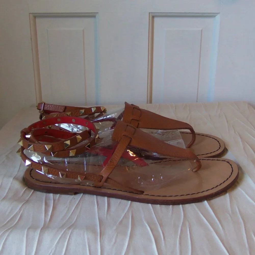 Valentino Garavani Rockstud Thong Wrap Sandals sz 41 - Picture 5 of 16